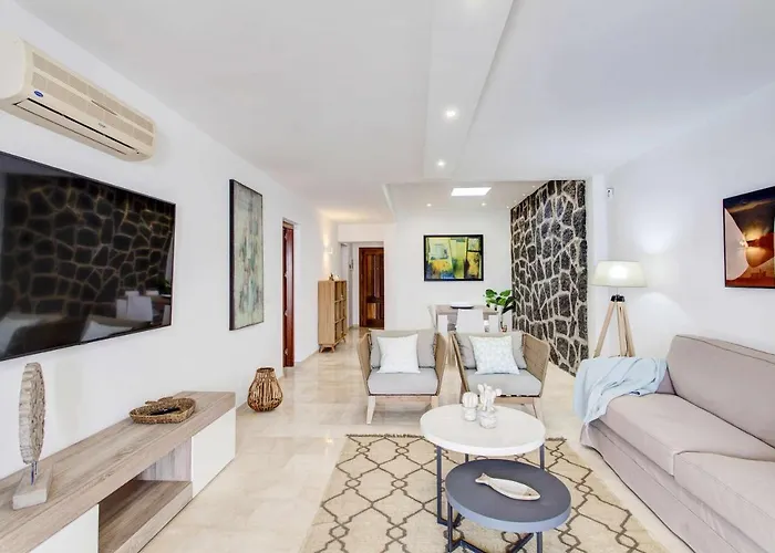 Homu Aura - Fantastica Con Piscina Privada Playa Blanca (Lanzarote)